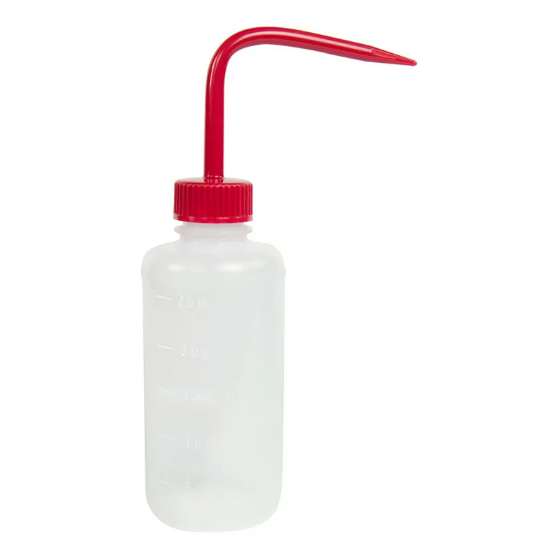 Plastmasas pudele ar sarkanu šļūteni (250ml/500ml)