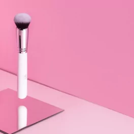 ILU 105 Round Top Kabuki Кисть для макияжа