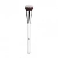 ILU 109 Angled Make Up Brush