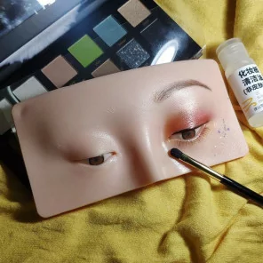 Silicone Face to Practice Makeup