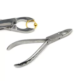 Tool for piercing nr.6