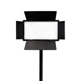 LED600 Panel Lamp with Tripod