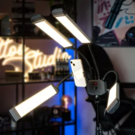 Lampa 4 LIGHT ar Statīvu